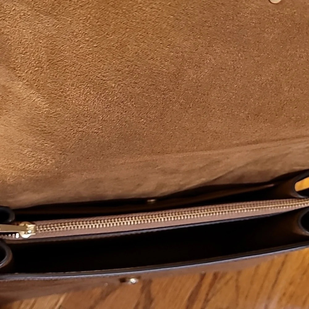 Coach Handbag - Picture 6 of 7